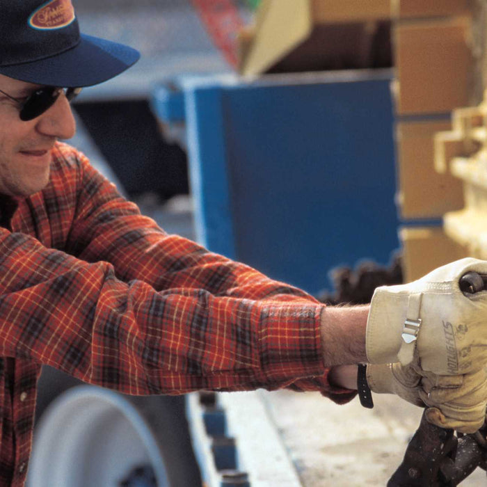 Flatbed Maintenance Time? Follow these tips